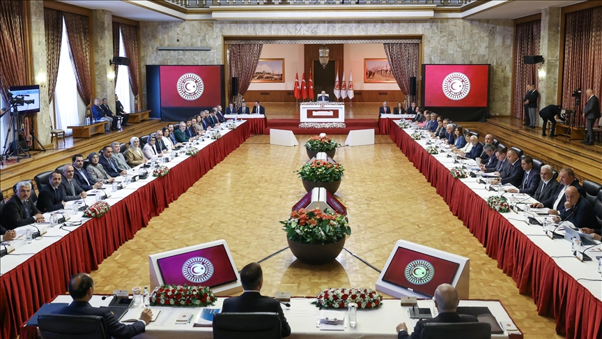 Komisyon bugün 7’inci kez toplanıyor: Meclis’in eski başkanları dinlenecek