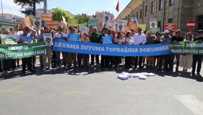 Valiliğe 4 bin imza sunuldu: Eskişehir halkı siyanürlü altın madeni projesine onay vermiyor
