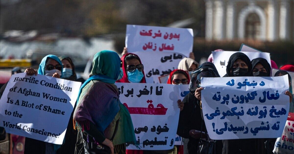 Özgür Kadın Hareketi: Afganistan’da kadınlara yönelik yasaklar insanlık suçu olarak tanımalı