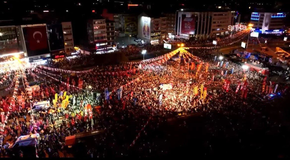 CHP’nin Kadıköy mitingi | İmamoğlu’nun mesajı okundu: Seçimle gidecek