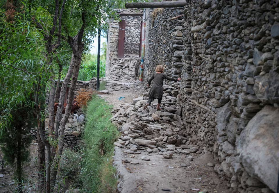 Afganistan’da 6 büyüklüğünde deprem: Can kaybı 900’ü aştı