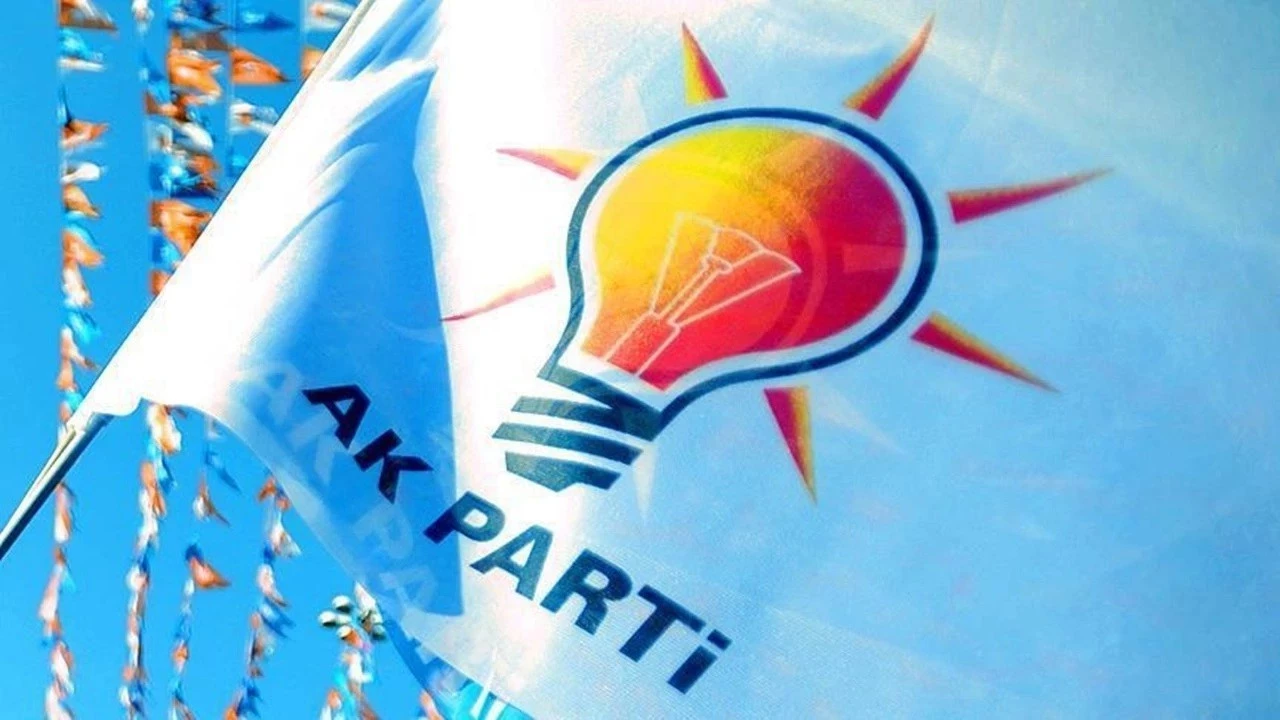 AK Parti’de 3 günde 8 il başkanı istifa etti