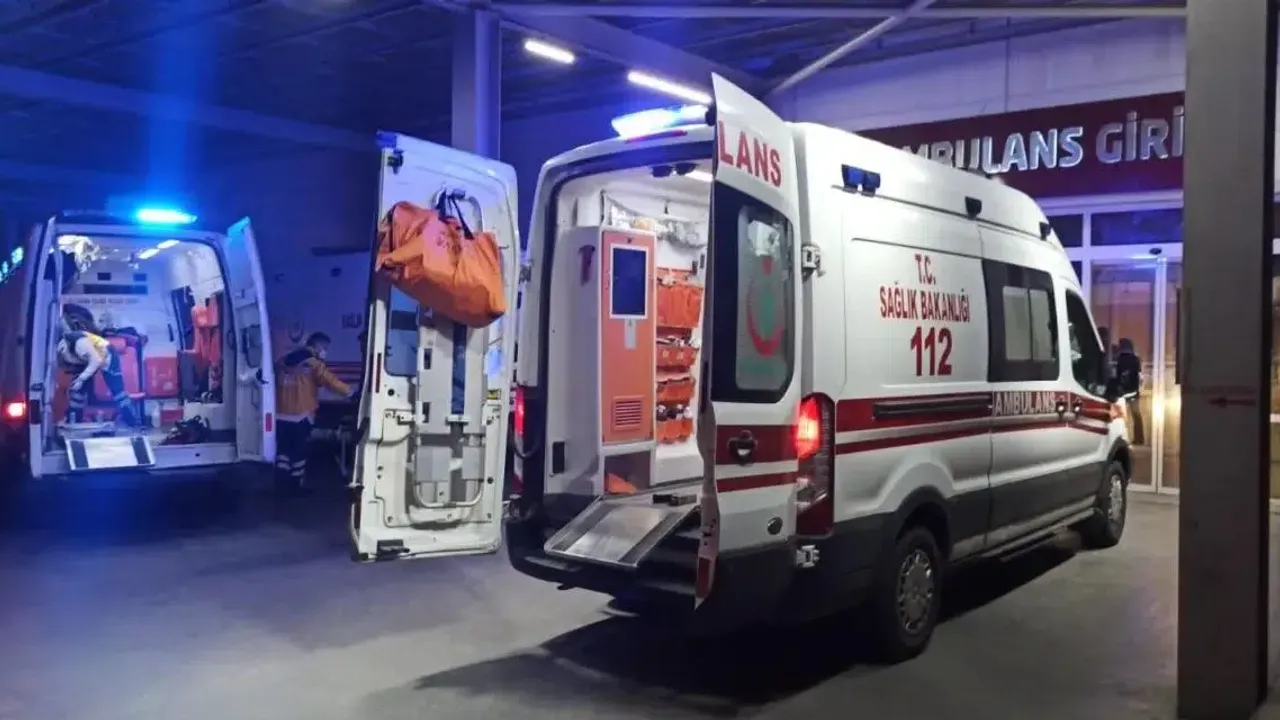 Tekirdağ’da 4 üniversite öğrencisi gıda zehirlenmesi şüphesiyle hastaneye kaldırıldı