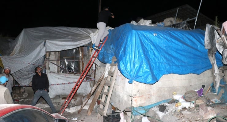 Erzurum’da toprak ev çöktü: 2’si çocuk 3 kişi hayatını kaybetti