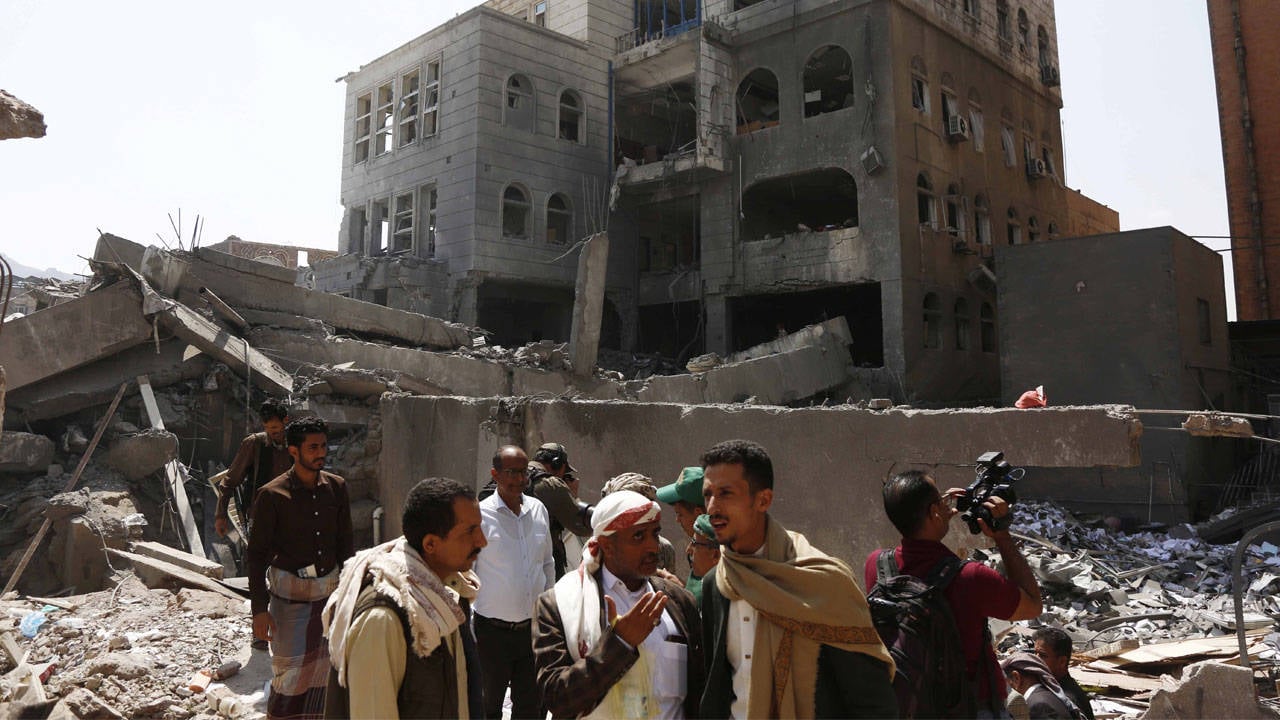 İsrail ordusu Yemen’in Hudeyde Limanı’nı vurdu