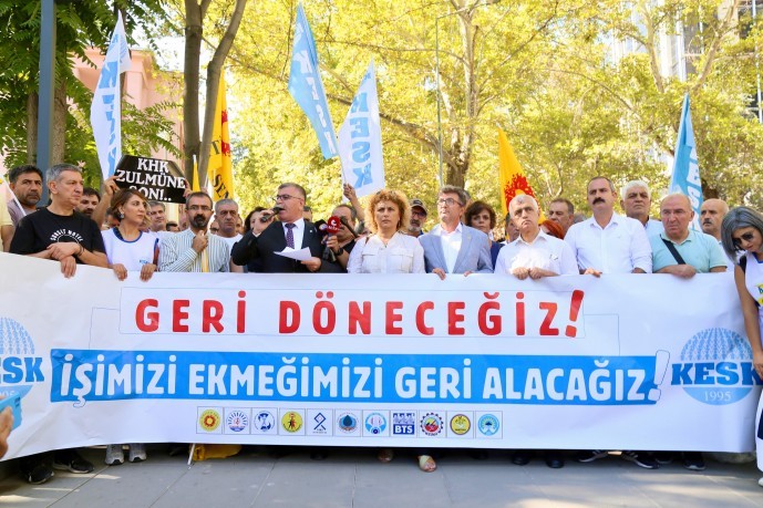 KESK Adalet Bakanlığı önünde seslendi: KHK’liler işe iade edilsin