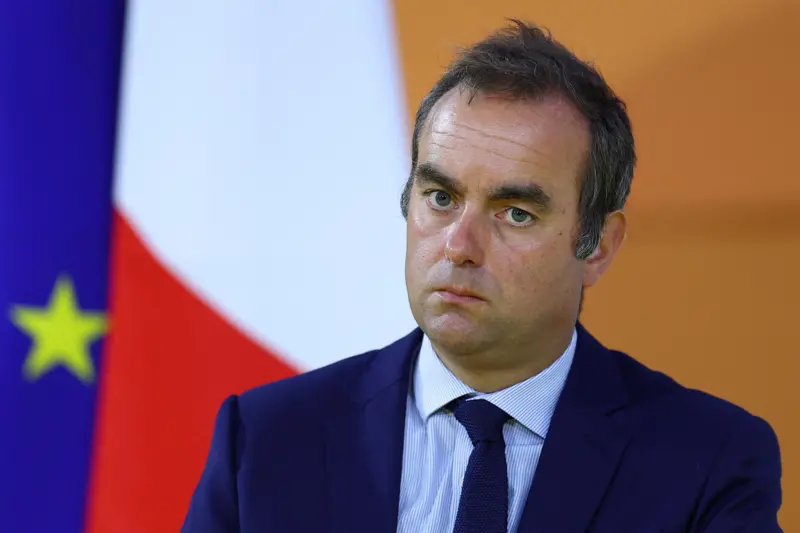 Fransa’da yeni başbakan Lecornu göreve başladı, ülke protestolarla sarsıldı