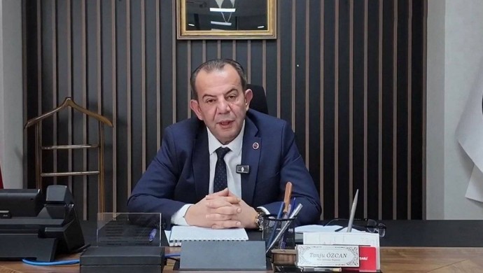 Bolu Belediye Başkanı Tanju Özcan’a yurt dışı çıkış yasağı