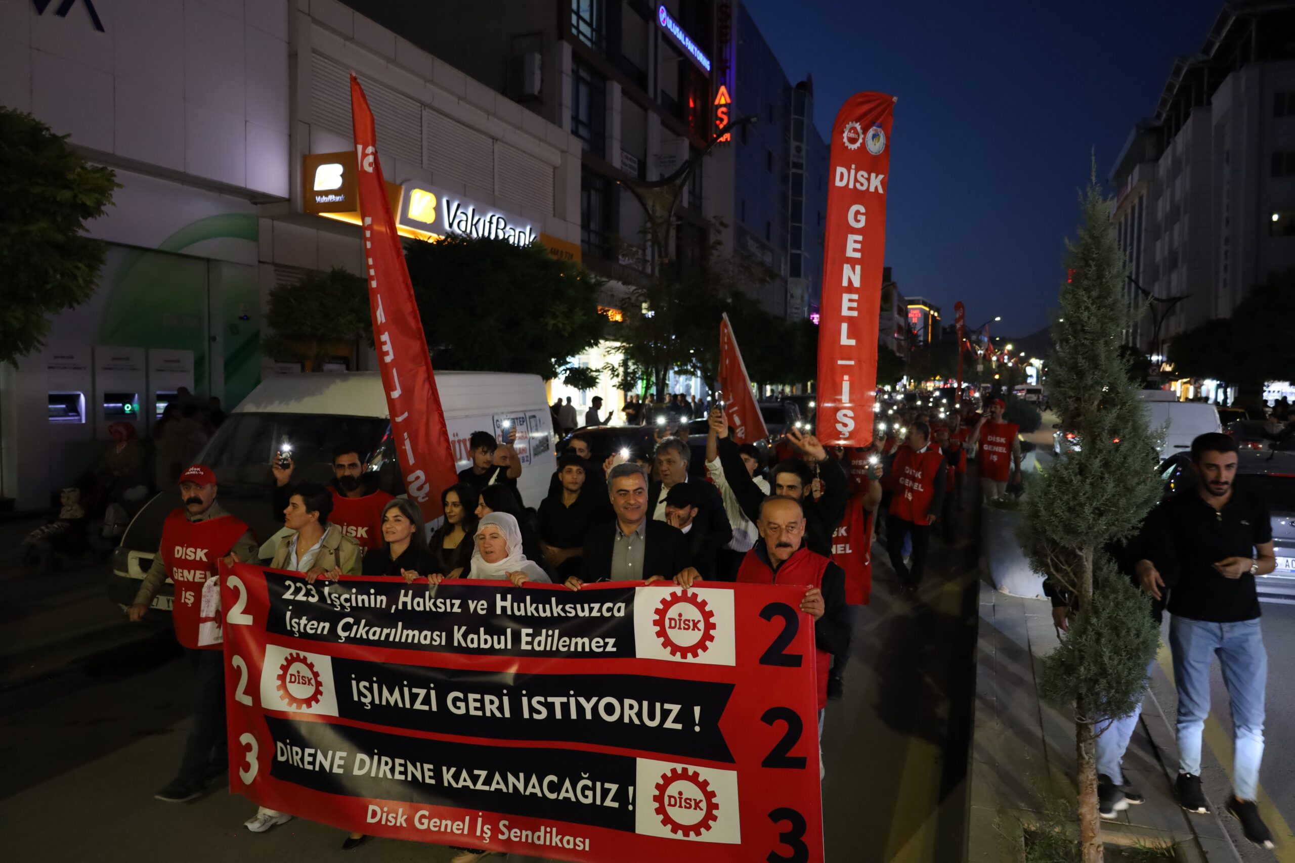 Van’da kayyımın işten çıkardığı işçilerin protestosu 57’nci gününde sürüyor