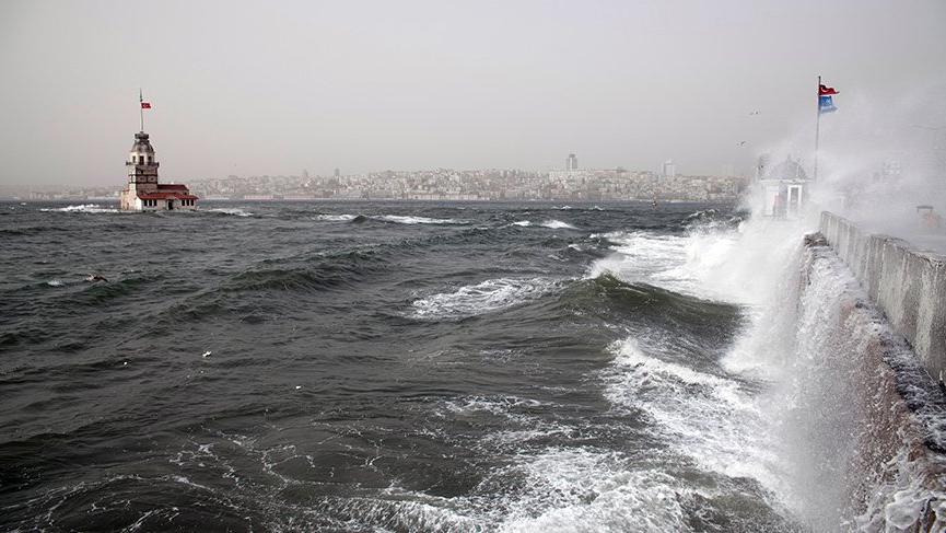 İstanbul için kuvvetli yağış ve fırtına uyarısı