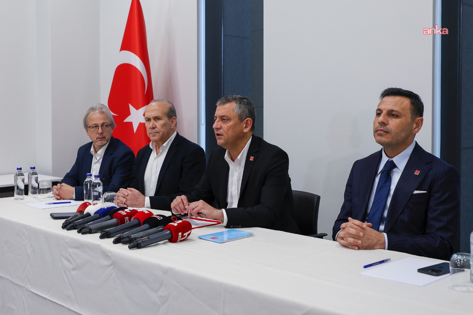 Özgür Özel’den komisyonun Abdullah Öcalan’ı dinlemesi gündemine yanıt