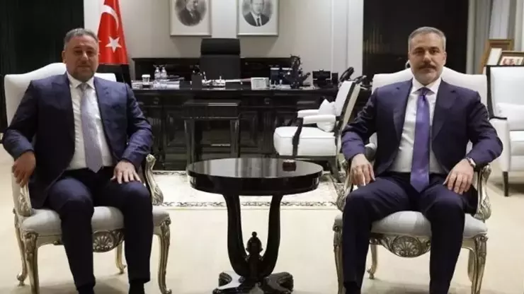Hakan Fidan, Irak Egemenlik Partisi lideri Hançer’i kabul etti