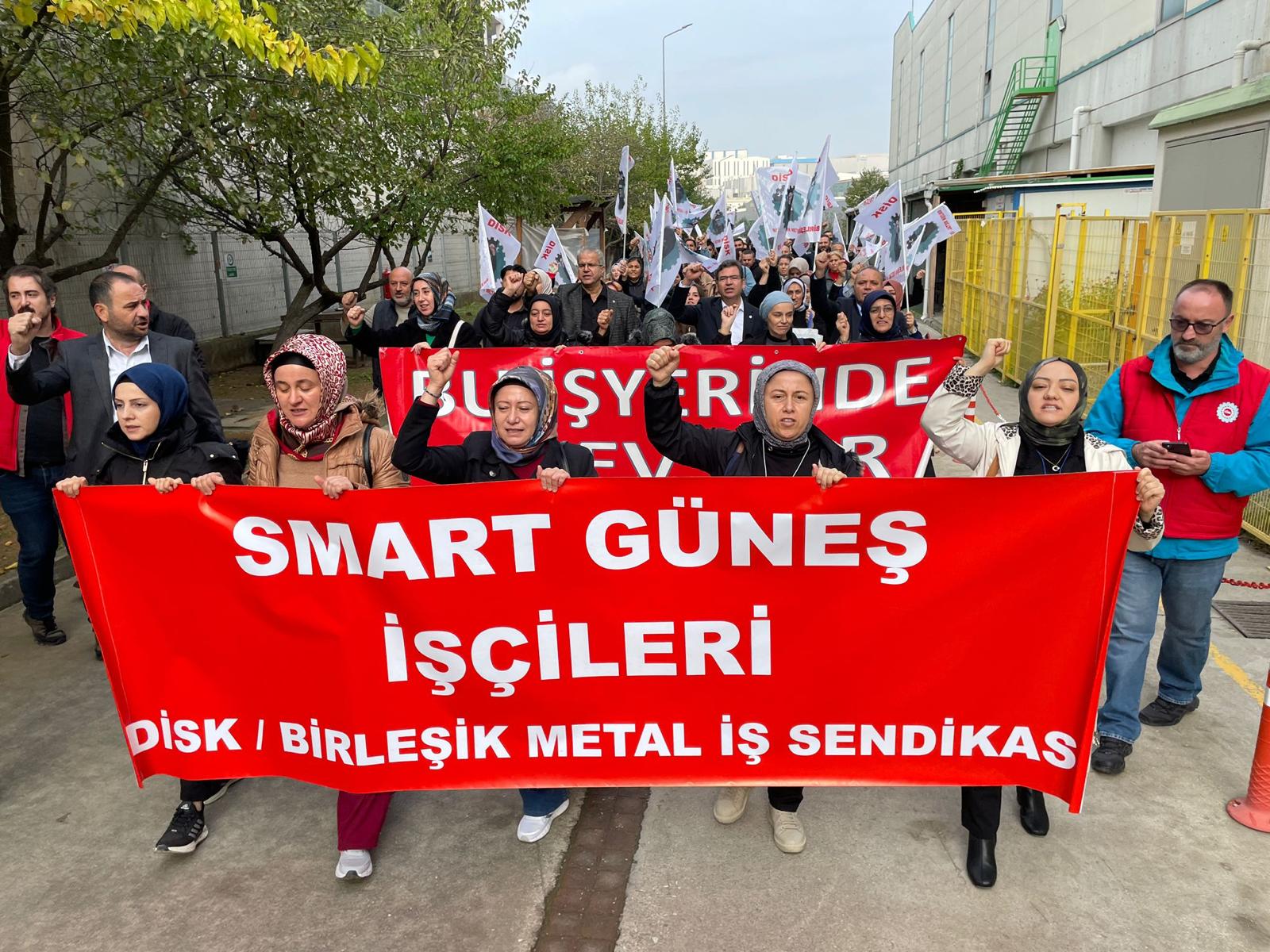 Gebze’de Smart Solar işçileri düşük zamma karşı greve çıktı
