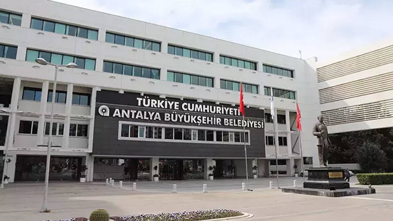 Antalya Büyükşehir Belediyesi’ne yeni operasyon: 6 gözaltı