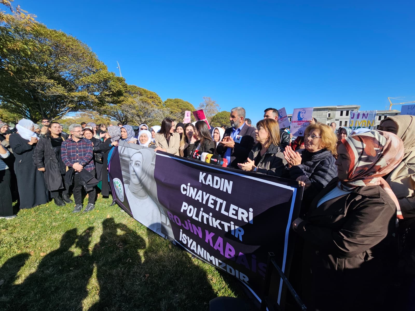 Rojin için yapılmak istenen açıklamaya Rektörlük engeli