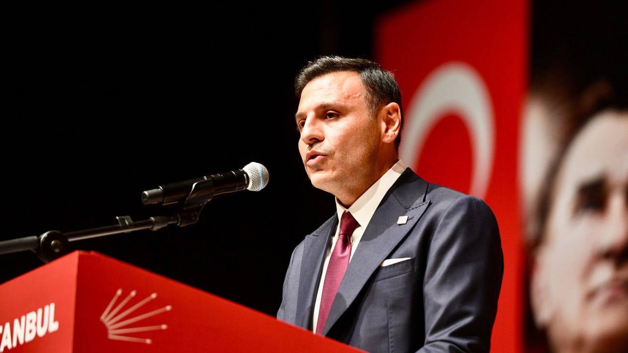 CHP İstanbul İl Kongresi | Özgür Çelik’ten kayyım Gürsel Tekin’e tepki