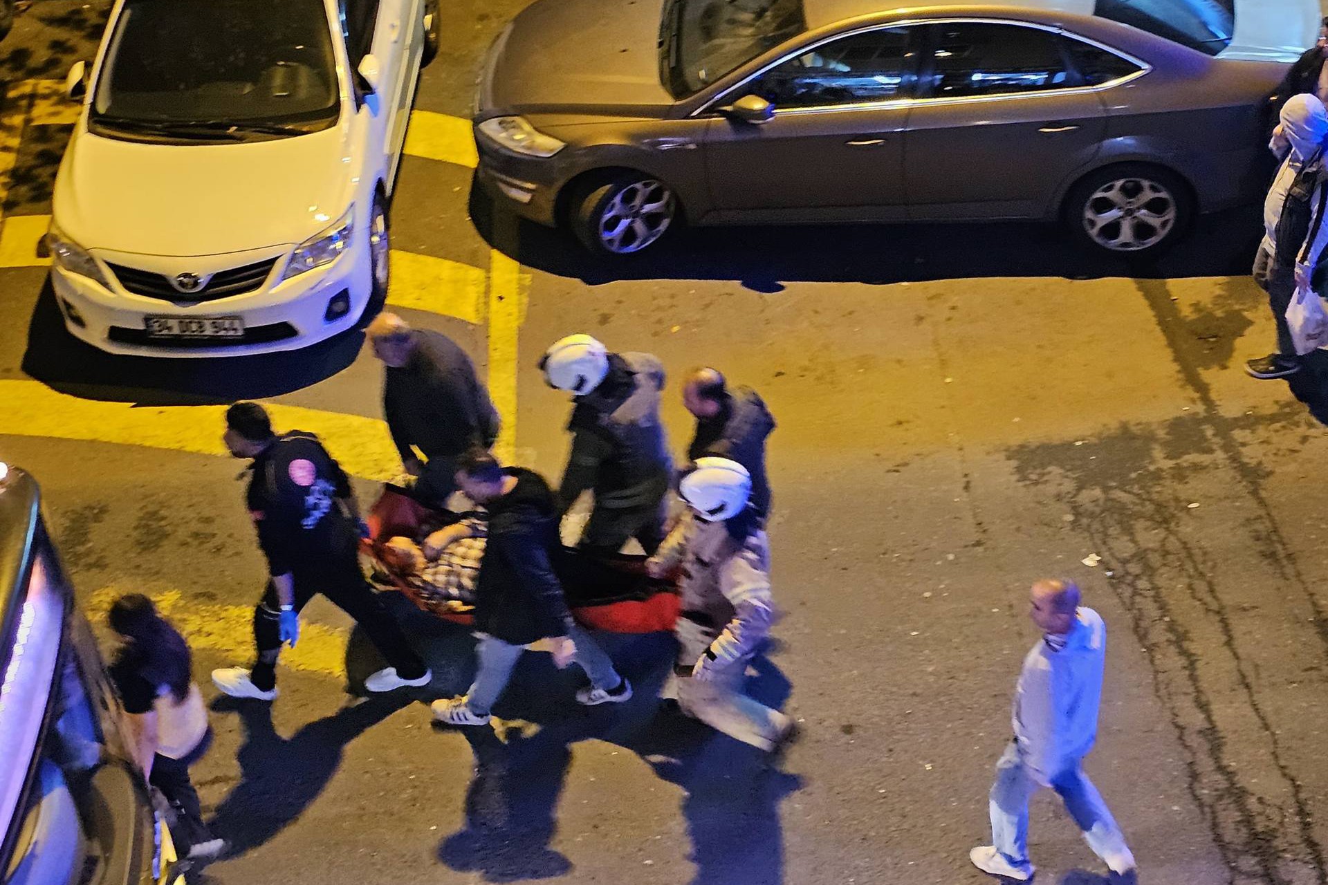 Sultangazi’de erkek şiddeti: Eski eşinin yaşadığı binaya yanıcı madde attı
