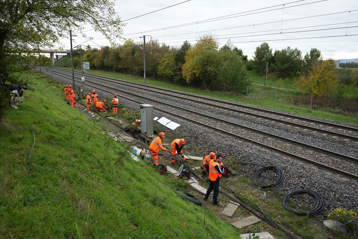 Fransa’da ‘sabotaj’ iddiası: Hızlı tren seferleri iptal edildi
