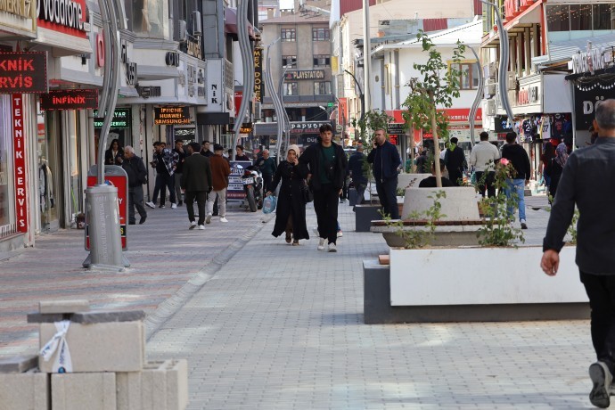 Kira fiyatları İstanbul’u geçti: Van’da 2 yılda 700 esnaf kepenk indirdi