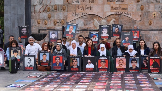Kayıp yakınları: Barış bir annenin evladının hayatından endişe edip korkmamasıdır