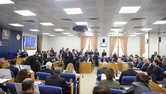 Kurtulmuş sürece karşı çıkan İYİ Parti’ye kızdı, salonu terketti: Memlekete ihanet ediyorsunuz