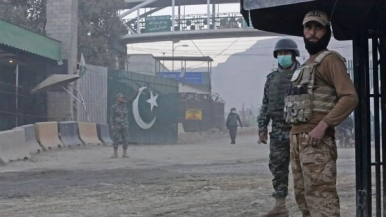 Pakistan ve Afganistanlı yetkililer İran’da: ‘Sorunları diyalog yoluyla çözeceğiz’