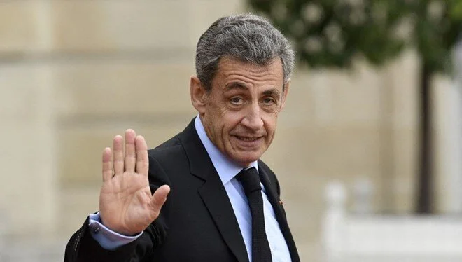 Eski Fransa Cumhurbaşkanı Nicolas Sarkozy yarın cezaevine girecek
