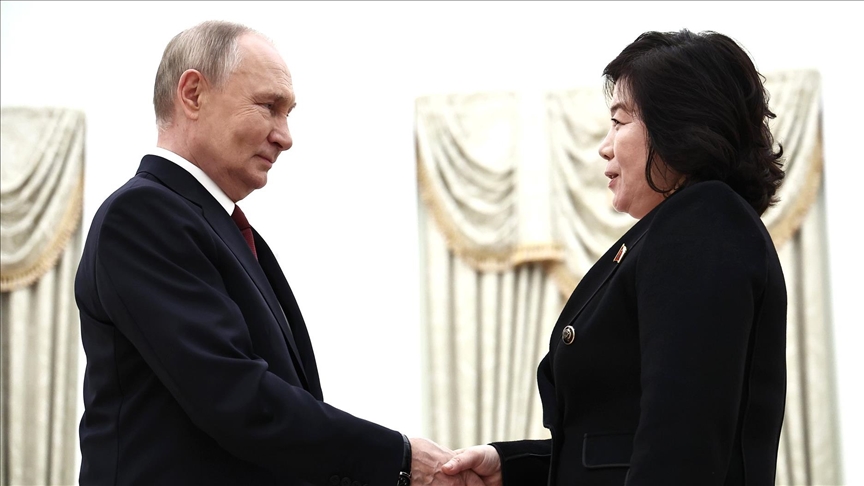 Putin, Kuzey Kore Dışişleri Bakanı Choe’yi Moskova’da kabul etti