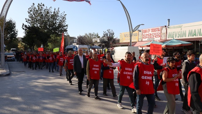 Van’da işçilerden belediyeye yürüyüş: İşimizi geri alacağız