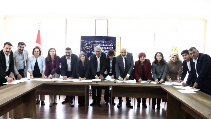 Diyarbakır’ın 5 ilçesinde kadın istihdamı için mandıra kurulacak