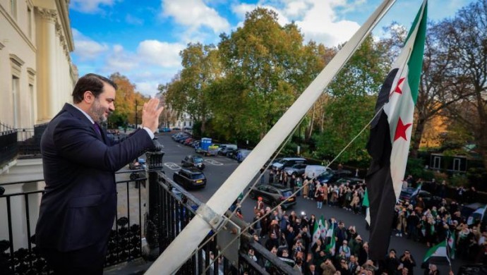 Suriye’nin Londra Büyükelçiliği 13 yıl sonra yeniden açıldı