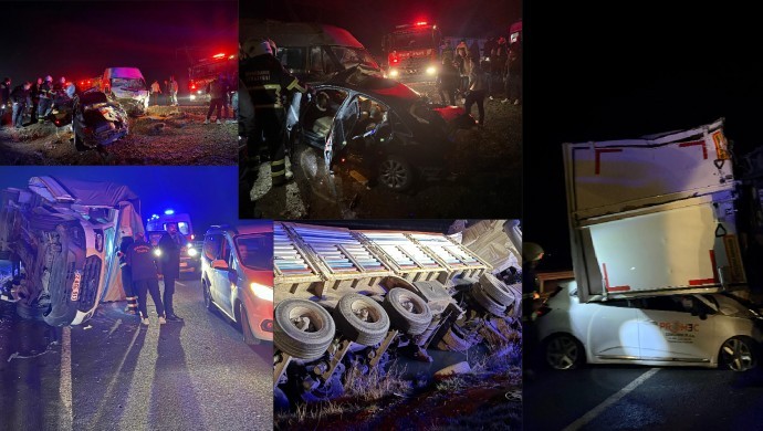 Diyarbakır’da zincirleme trafik kazası: 4 ölü, 13 yaralı
