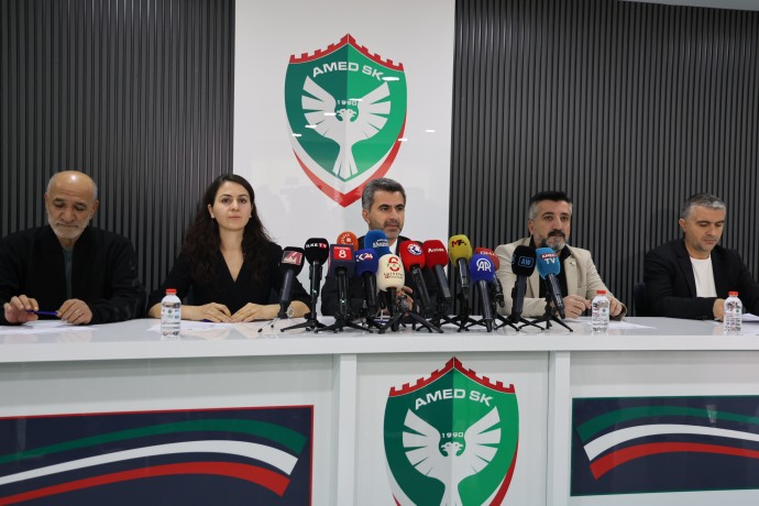 Amedspor’dan pankart açıklaması: Motivasyonumuzu düşürecek tartışmalara girmeyeceğiz
