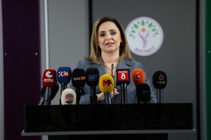 DEM Parti açıkladı: İmralı’ya gidecek komisyon üyemiz Gülistan Kılıç Koçyiğit