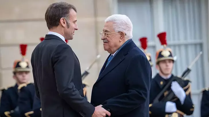 Macron ile Filistin Devlet Başkanı Abbas bir araya geldi: ‘İki devletli çözüm’ mesajı