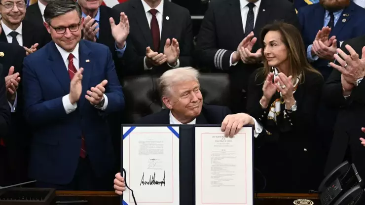 ABD’de hükümet 43 gün sonra açıldı