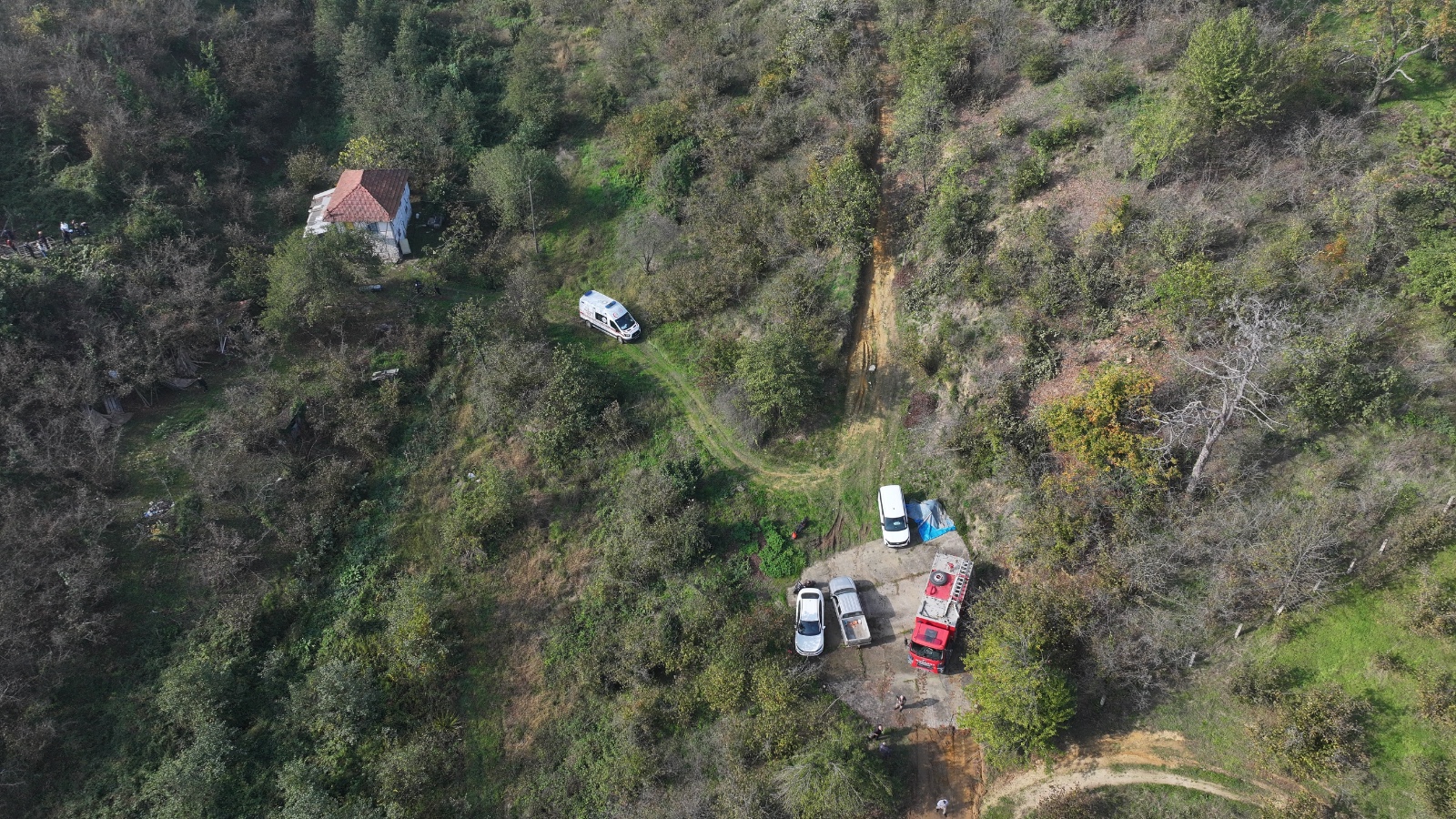 Düzce’de yıkım sırasında ev çöktü: 85 yaşındaki adam hayatını kaybetti