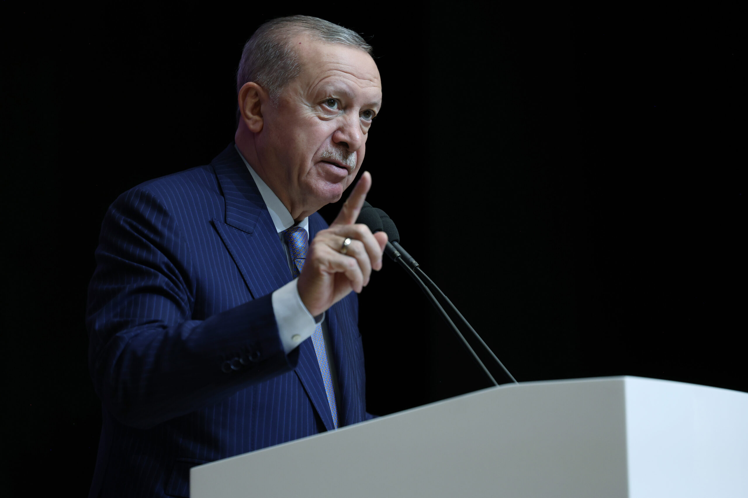 Erdoğan: Hakikat ancak zıt görüşlerin çarpışmasından doğar