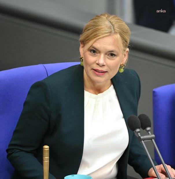 Almanya Meclis Başkanı Klöckner: Almanya Avrupa’nın genelevi oldu