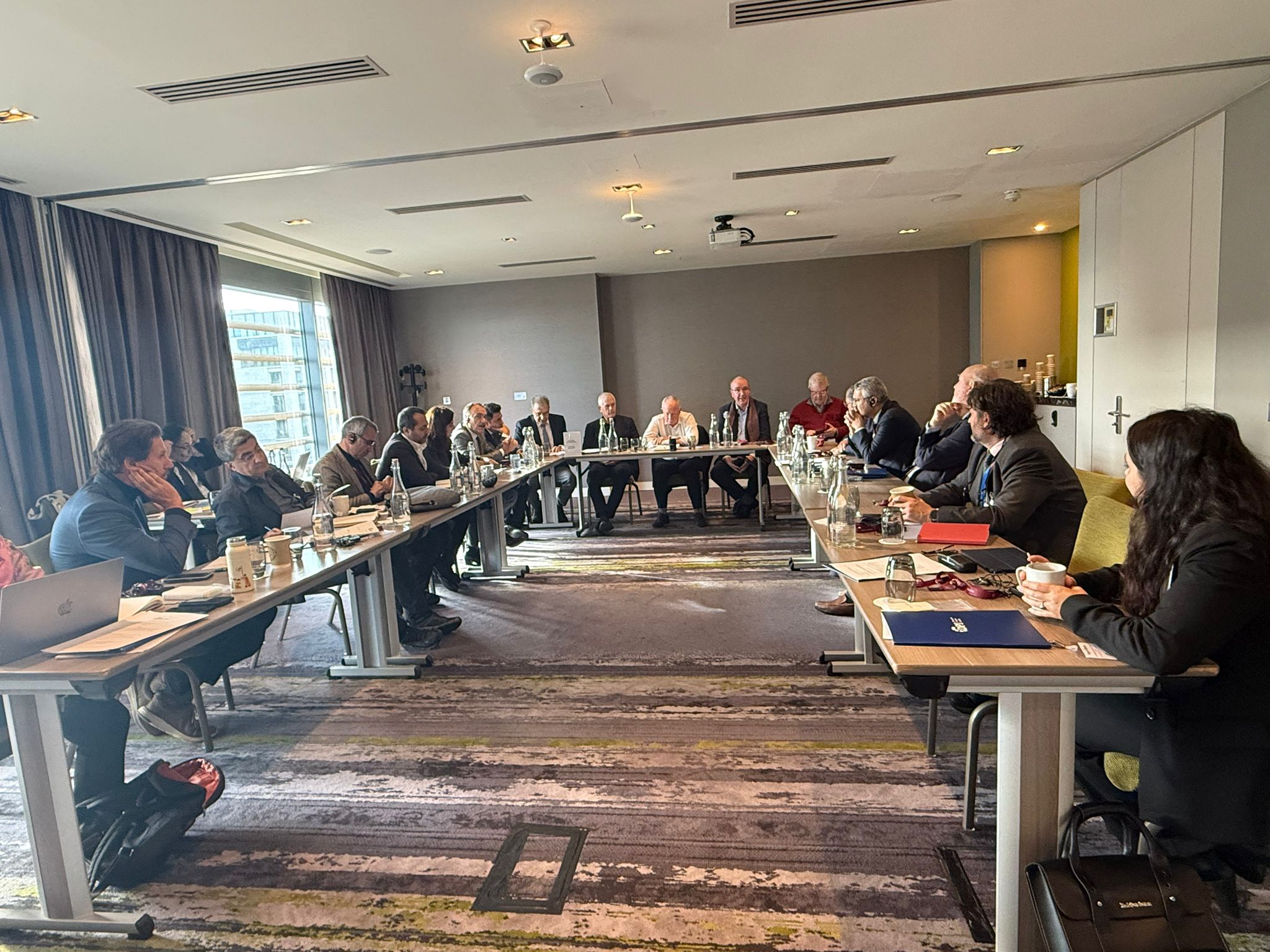 Komisyon üyeleri Dublin’de barış süreçlerini dinledi: İrlanda, Filipinler ve Sudan