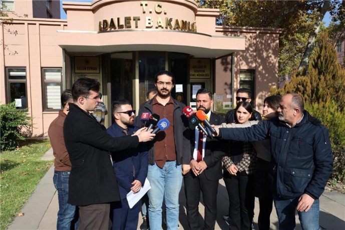 Federe Kürdistan Bölgesi’nden gençler Öcalan’la görüşme talebiyle Adalet Bakanlığı’na başvurdu