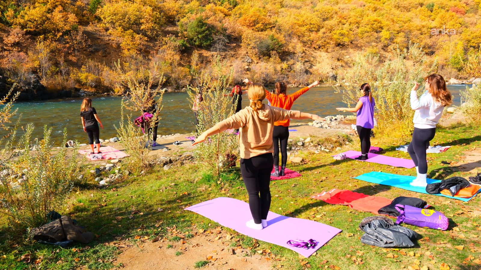 Munzur kıyısında içsel yolculuk: Kapalı alandaki meditasyonu doğaya taşıdılar