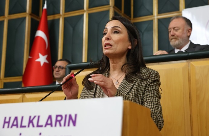 Tülay Hatimoğulları Meclis’te konuşuyor