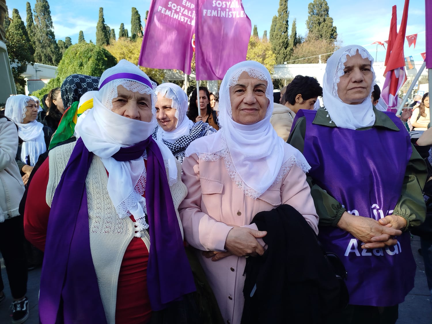 Bakırköy’de kadınlar buluştu: Barış ve özgürlük için