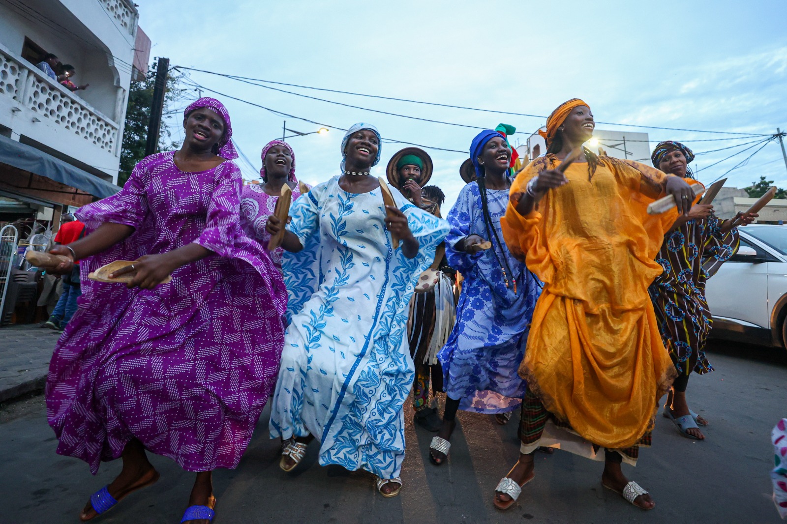 GALERİ: Senegal’de ‘Dakar karnavalı’ renkli anlara sahne oldu