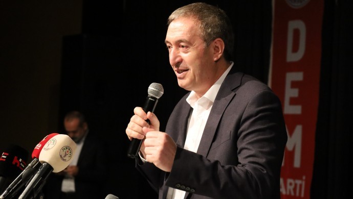 Tuncer Bakırhan: Barış, hepimizin ilkelerini aşan vicdani bir sorumluluktur