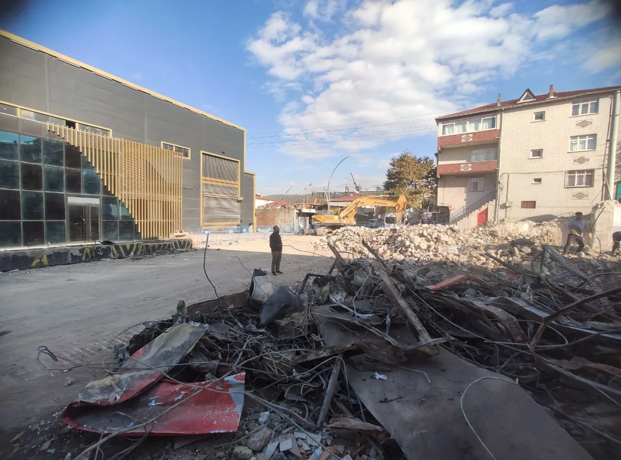 3’ü çocuk, 7 işçi ölmüştü: Dilovası’ndaki fabrika yıkıldı