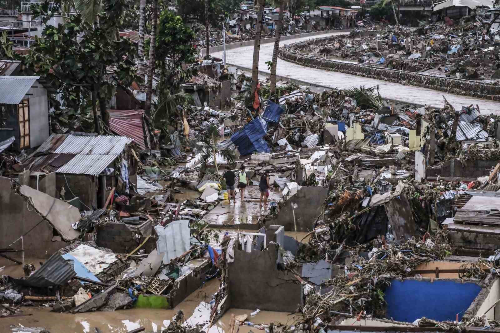 Kalmaegi Tayfunu Filipinler ve Vietnam’ı vurdu: Ölü sayısı 188’e yükseldi