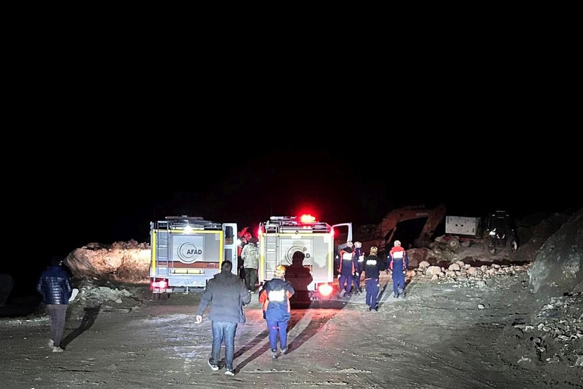 Sivas’ta demir madeni ocağında göçük: 1 kişi toprak altında kaldı