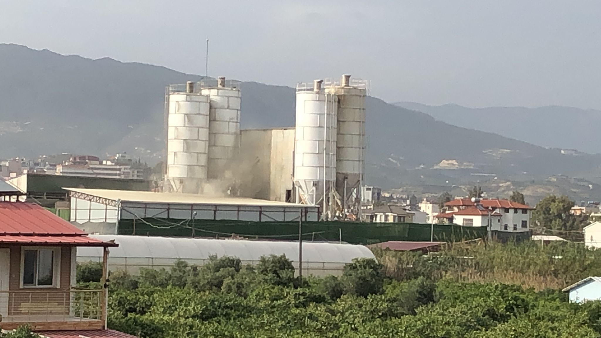 Samandağ’da iki yıllık hukuki süreç sona erdi: Beton santraline ‘ret’ kararı